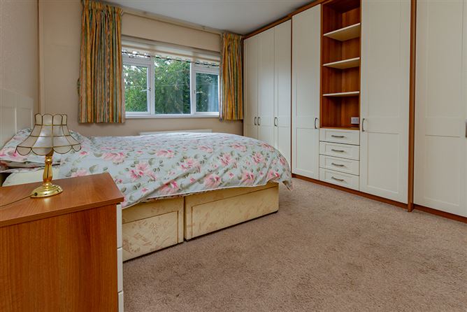 17 Villa Park Drive, Ashtown, Navan Road, Dublin 7