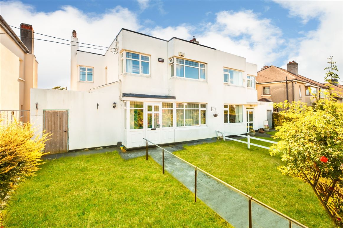73 Dollymount Avenue, Clontarf, Dublin 3