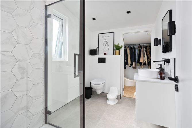 https://photos-a.propertyimages.ie/media/7/8/0/4940087/3d9fbb68-c6c2-4cd4-bcd1-9bec895d4b0c_l.jpg