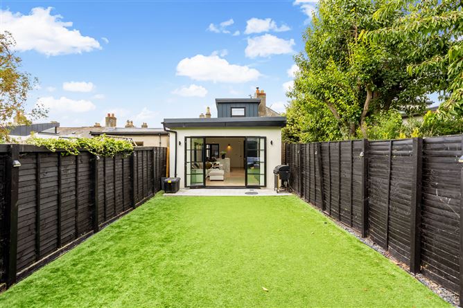 https://photos-a.propertyimages.ie/media/7/8/0/4940087/3d9fbb68-c6c2-4cd4-bcd1-9bec895d4b0c_l.jpg