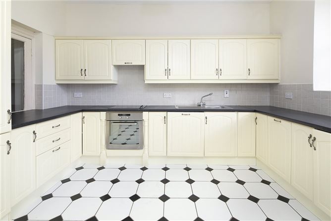 Lee View, 13 Montenotte Road, Cork
