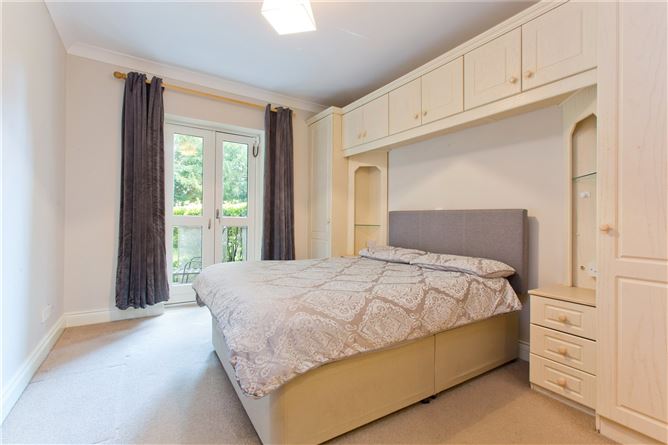 52 The Pines, Rockford Manor, Blackrock, Co. Dublin