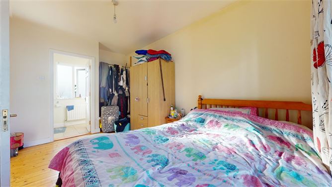38 Castlegrove, Castlebar, Co. Mayo