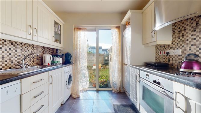 38 Castlegrove, Castlebar, Co. Mayo