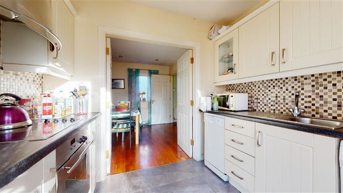 38 Castlegrove, Castlebar, Co. Mayo