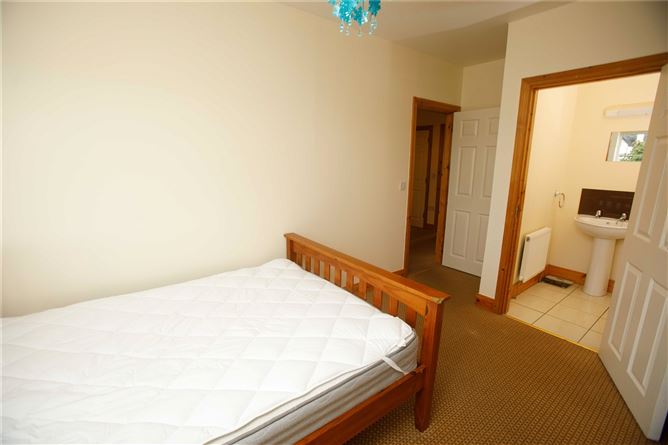 90 Clogher Faili, Tralee, Co. Kerry