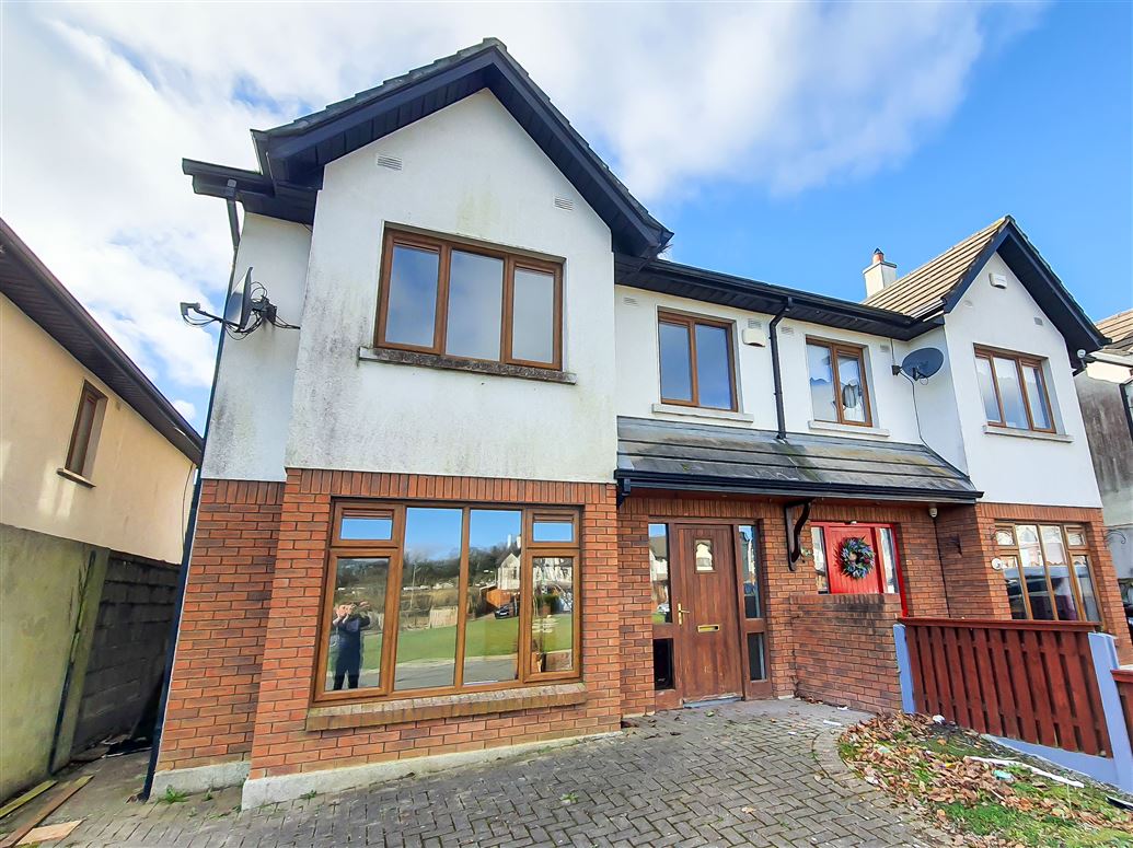 2 Woodlands Drive, Gorey, Wexford
