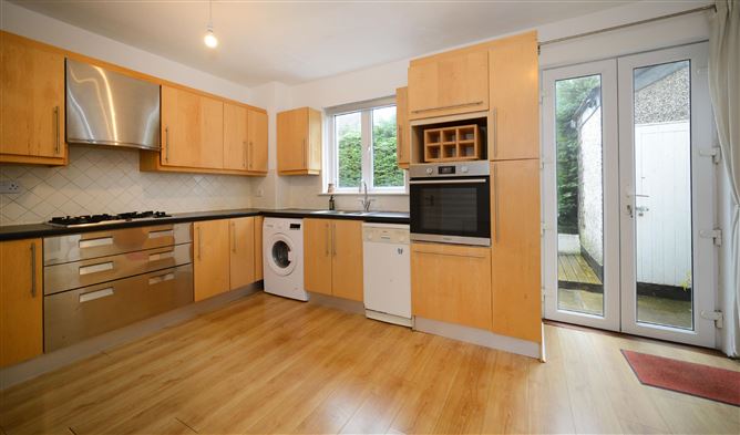 7 St Finian's Crescent, Lucan, Dublin