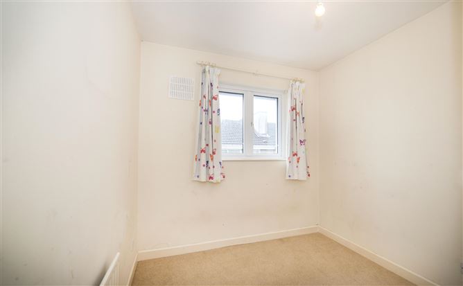 7 St Finian's Crescent, Lucan, Dublin