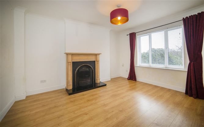 7 St Finian's Crescent, Lucan, Dublin