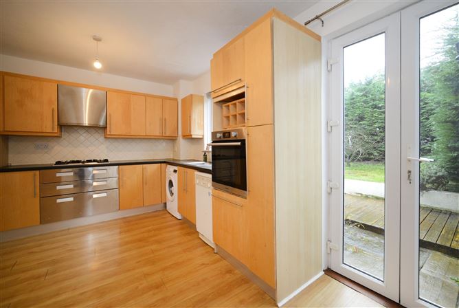 7 St Finian's Crescent, Lucan, Dublin