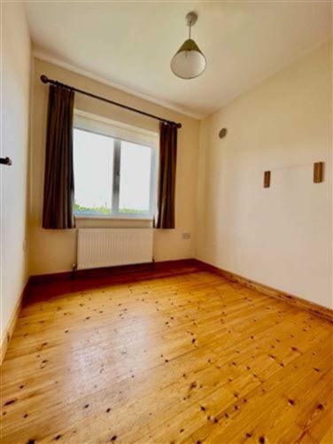 No.6 The Grove, Gort, County Galway
