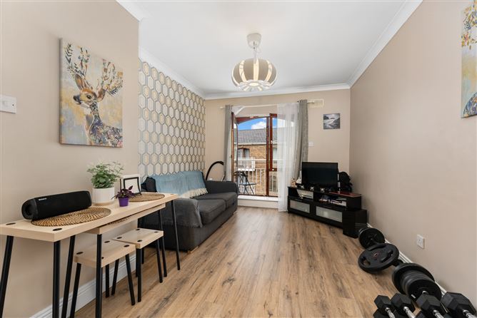 56 The Weavers, Meath Place, Dublin 8