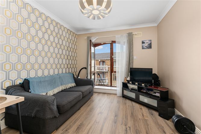 56 The Weavers, Meath Place, Dublin 8