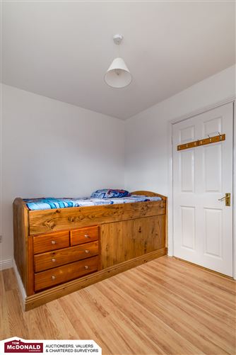64 Na Cluainte, Portarlington, Offaly