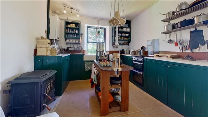 Shanclough, Currabaggan, Knockmore, Ballina, Co. Mayo