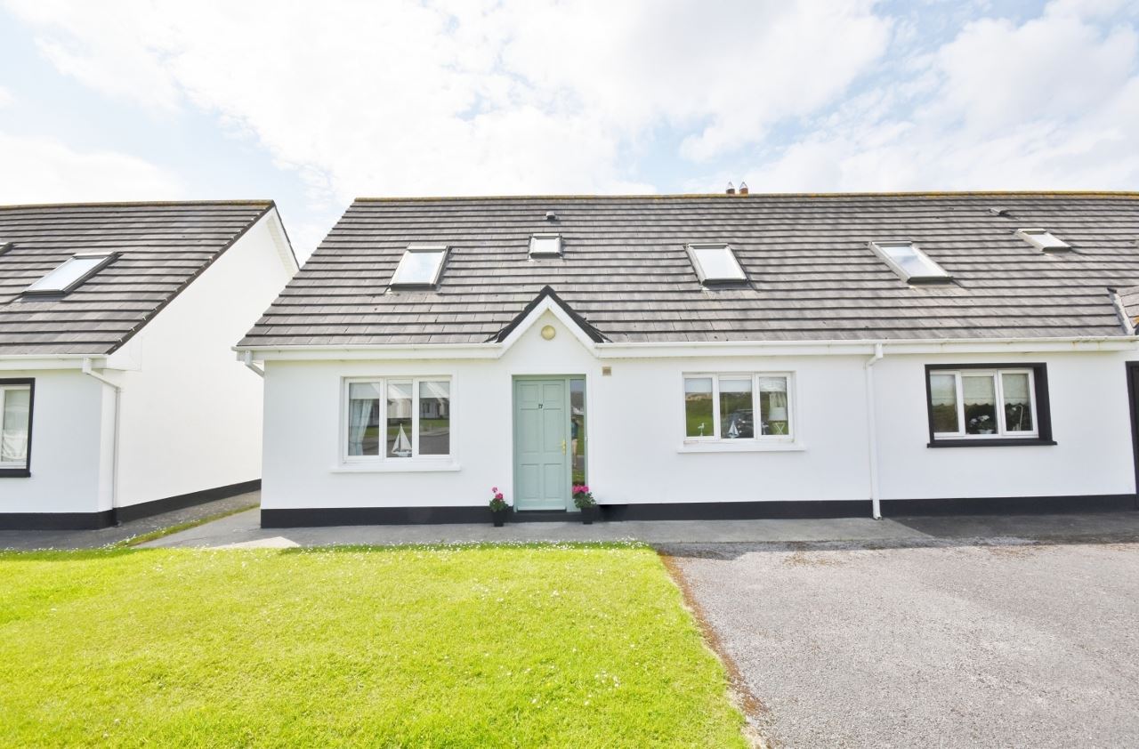 17 The Brambles, Ballybunion, Co. Kerry