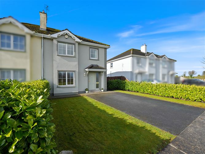 24 Lisbaun, Claremount, Claremorris, Co. Mayo