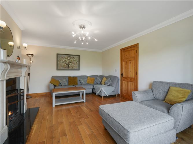 24 Lisbaun, Claremount, Claremorris, Co. Mayo