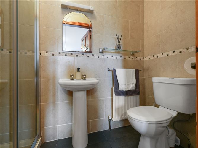 24 Lisbaun, Claremount, Claremorris, Co. Mayo