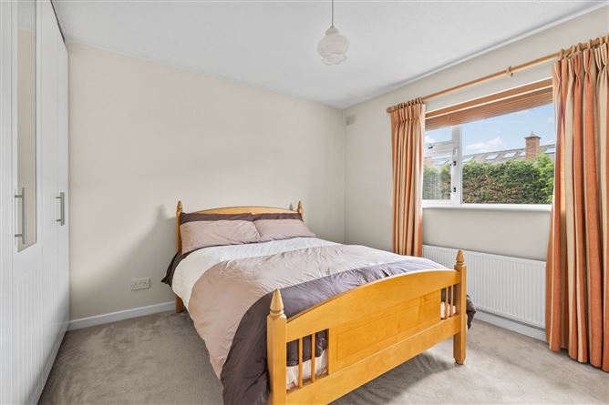 Photo 10 of 22 — 13 Woodview Park, Castleknock, Dublin 15