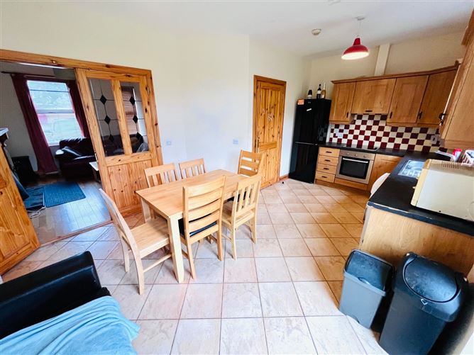 Photo 9 of 19 — 54 Springfield Grove, Rossmore Village, Tipperary Town