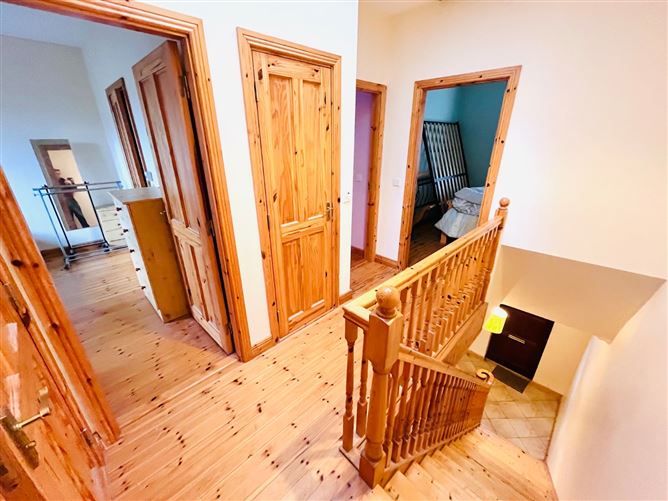 Photo 13 of 19 — 54 Springfield Grove, Rossmore Village, Tipperary Town