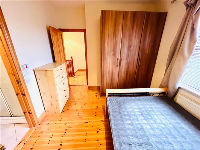 Photo 15 of 19 — 54 Springfield Grove, Rossmore Village, Tipperary Town