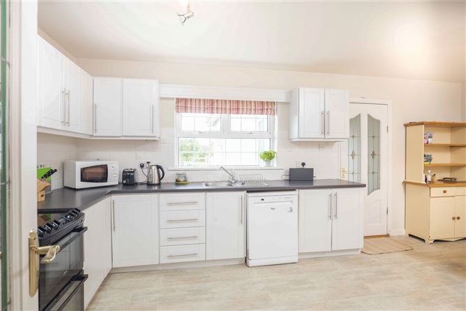 33 Cherryorchard Heights, Enniscorthy, Co. Wexford