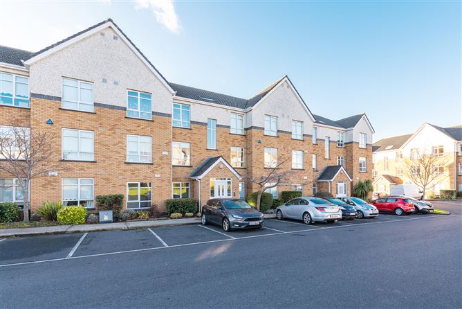 72 Parklands Court, Ballycullen, Dublin 24