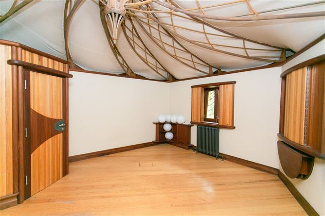 Harlech House, Harlech Downs, Clonskeagh, Dublin 14
