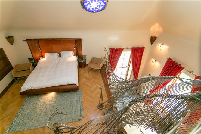 Harlech House, Harlech Downs, Clonskeagh, Dublin 14