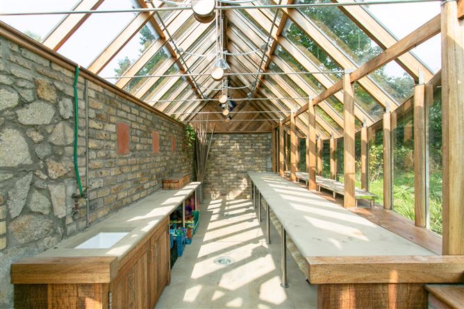 Harlech House, Harlech Downs, Clonskeagh, Dublin 14
