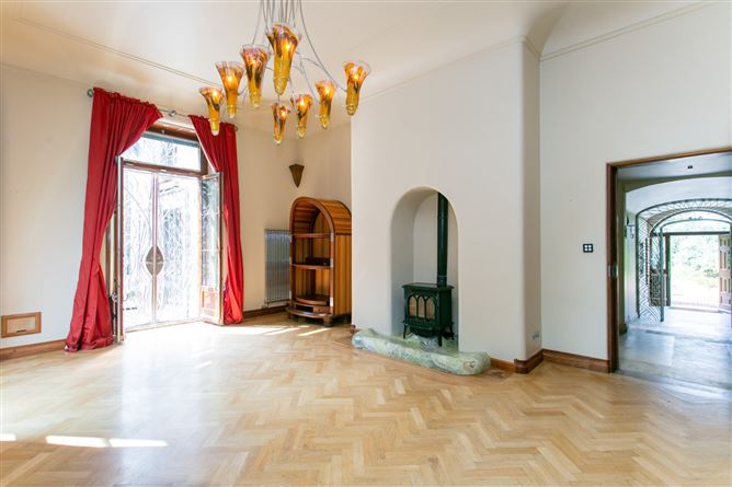 Harlech House, Harlech Downs, Clonskeagh, Dublin 14