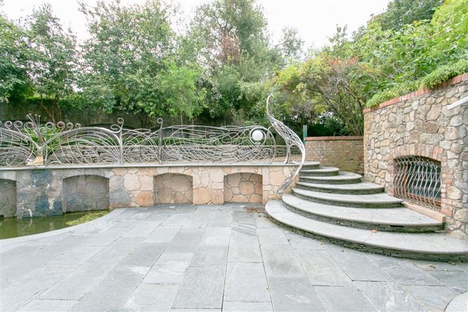 Harlech House, Harlech Downs, Clonskeagh, Dublin 14