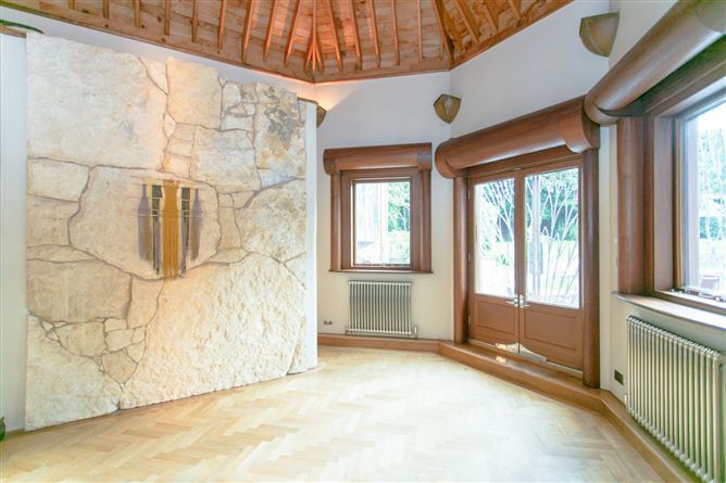 Harlech House, Harlech Downs, Clonskeagh, Dublin 14