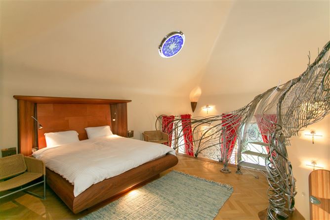Harlech House, Harlech Downs, Clonskeagh, Dublin 14