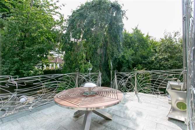 Harlech House, Harlech Downs, Clonskeagh, Dublin 14