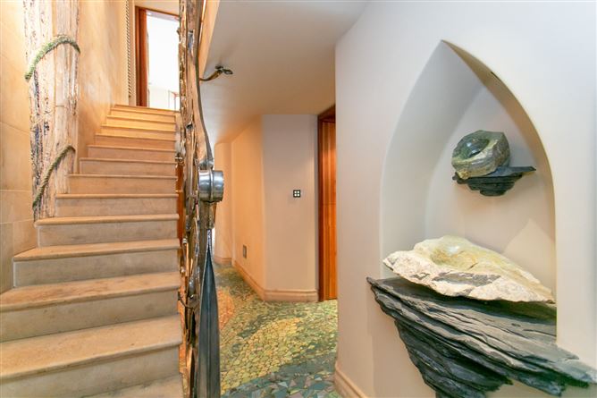 Harlech House, Harlech Downs, Clonskeagh, Dublin 14