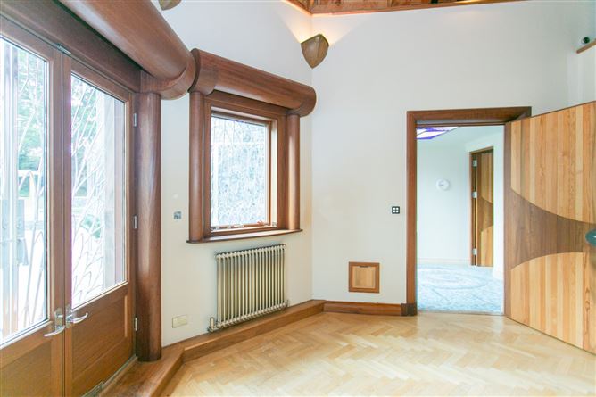 Harlech House, Harlech Downs, Clonskeagh, Dublin 14