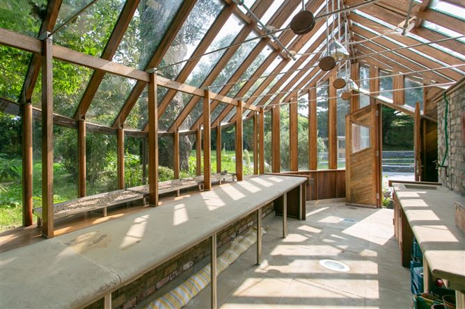 Harlech House, Harlech Downs, Clonskeagh, Dublin 14