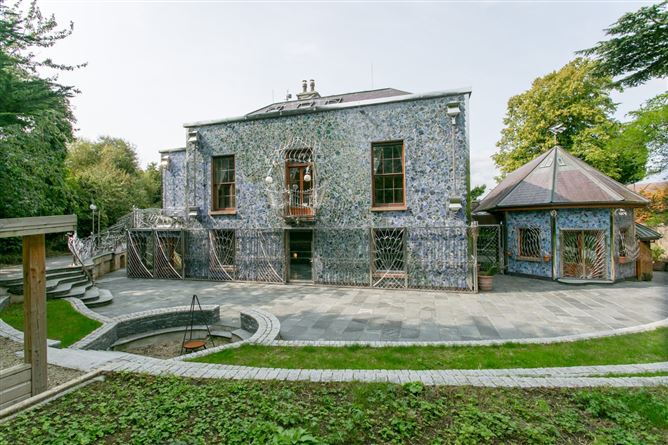 Harlech House, Harlech Downs, Clonskeagh, Dublin 14