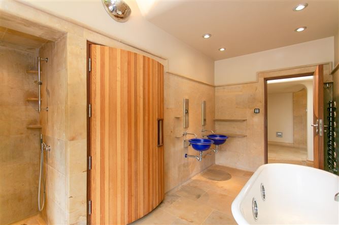 Harlech House, Harlech Downs, Clonskeagh, Dublin 14