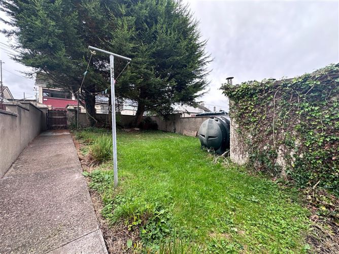 7 Dr Mc Kenna Terrace, Connolly Park, Monaghan.