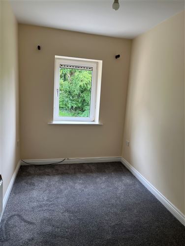 8 Castlewood Bridge St, Mallow, Cork