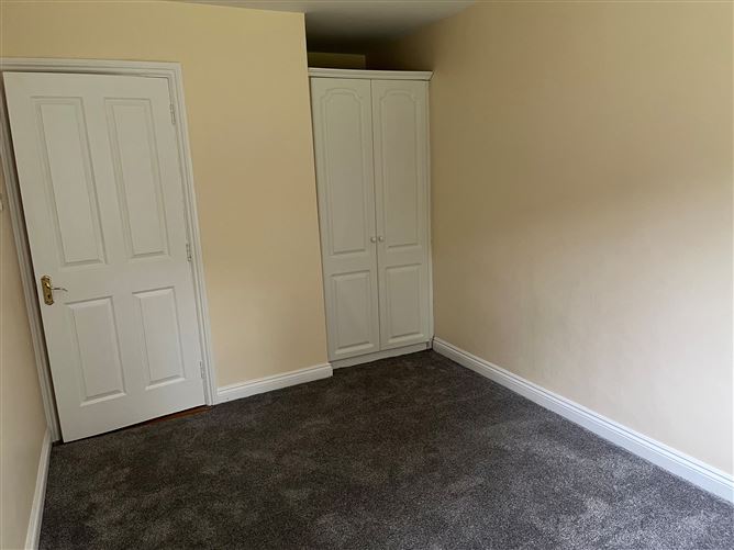 8 Castlewood Bridge St, Mallow, Cork