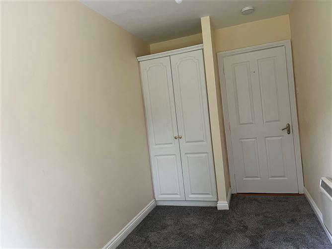 8 Castlewood Bridge St, Mallow, Cork