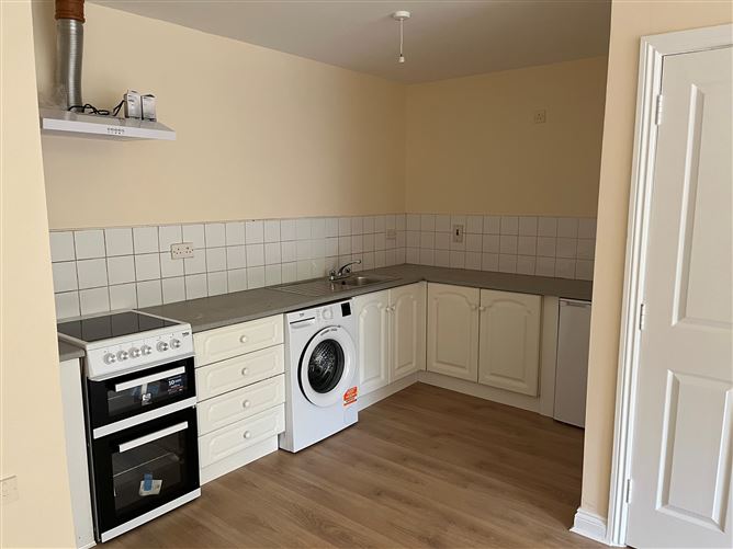 8 Castlewood Bridge St, Mallow, Cork