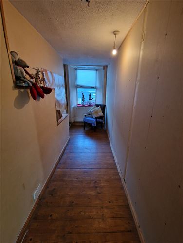 Kellys Bar & Restaurant, 26 Henry Street, Kilrush, Co. Clare