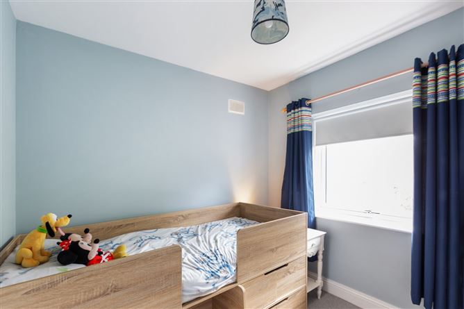 2 Glencairn Glade, The Gallops, Leopardstown, Dublin 18